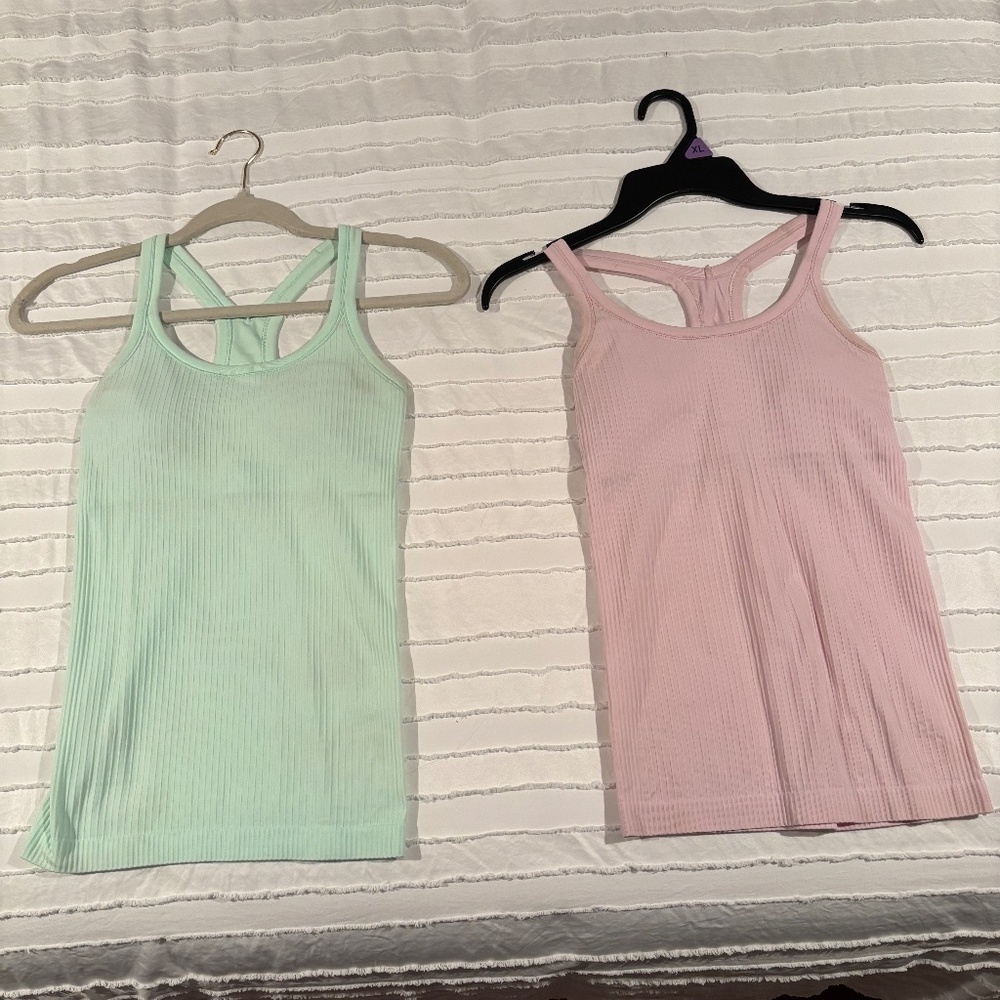 Lululemon Ebb to Street tanks size 4